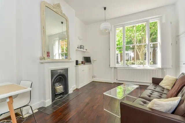Flat 1, 34 Kempsford Gardens, London, photo 1