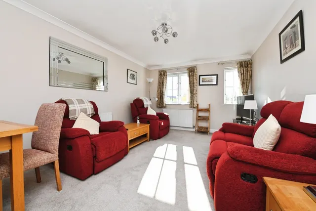 Photo 3 — Ongar Road, Brentwood, Essex, CM15