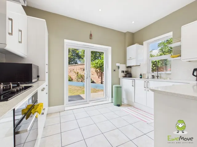 Winchester Road, Basingstoke, RG21, photo 2