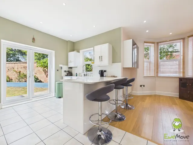 Winchester Road, Basingstoke, RG21, photo 3