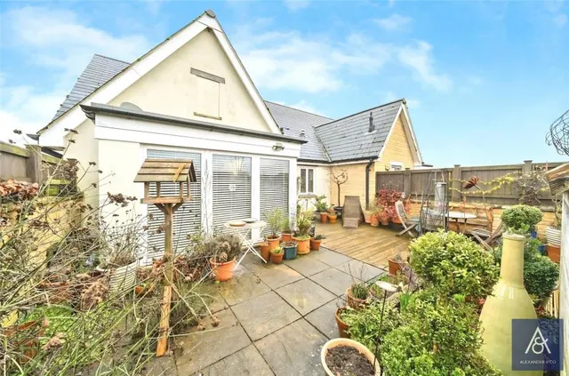 Park End, Croughton, NN13, photo 2