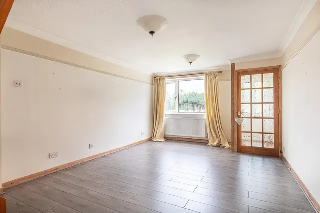 Rothschild Avenue, Aston Clinton, HP22, photo 2