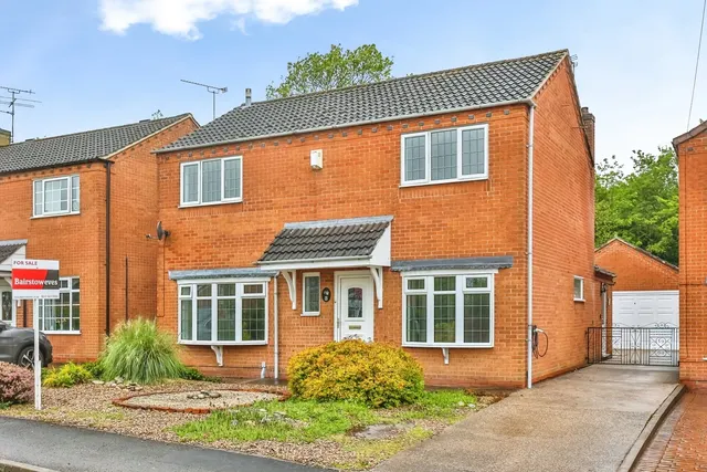 Cranbourne Grove, Hucknall, Nottingham, Nottinghamshire, NG15, photo 1