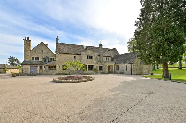 Bagendon, Cirencester, Gloucestershire, GL7 7JF, photo 1