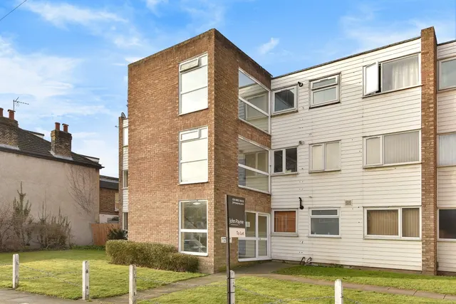 Lenham Road, Lee, SE12, photo 1