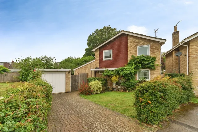 Welbeck Close, Burgess Hill, RH15, photo 1