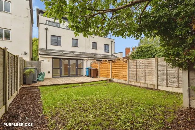 Lower Broughton Road, Salford, M7, photo 1