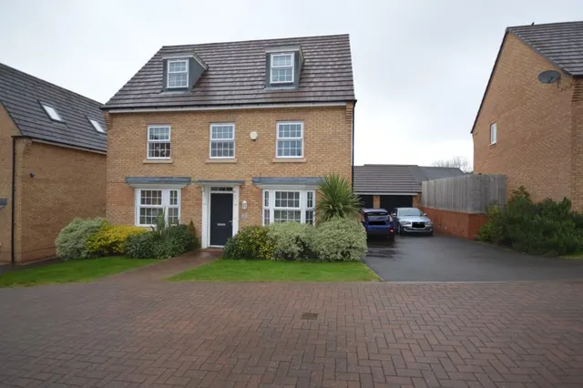 Juniper Way, Shifnal, photo 1