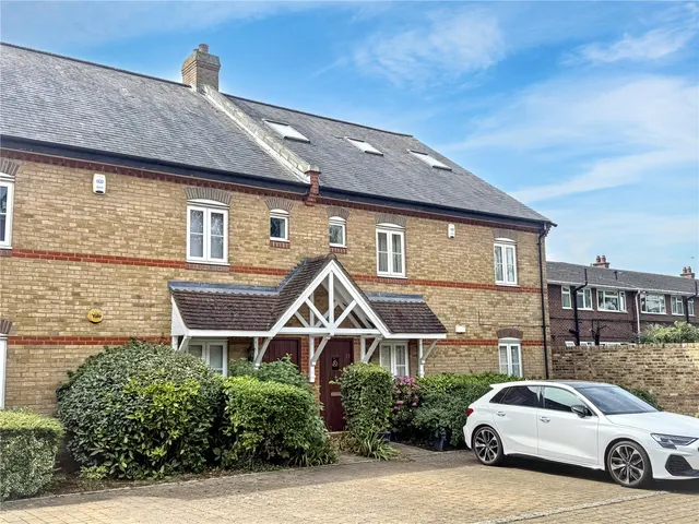 Sovereign Mews, Barnet, EN4 0JQ, photo 1