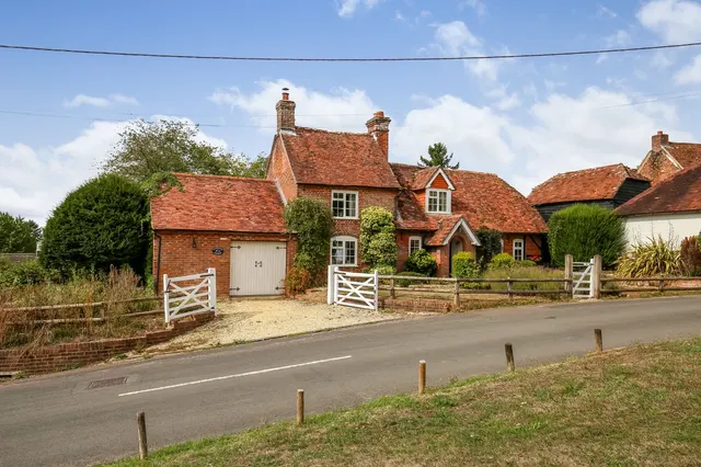 The Green, Alderbury, Salisbury, Wiltshire, SP5 3AW, photo 1