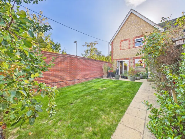 Lower Icknield Way, Chinnor, OX39, photo 2
