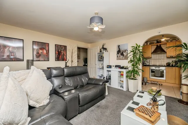 Cordelia Close, Stratford-upon-Avon, CV37, photo 2