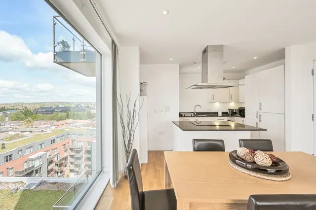 Photo 2 — Flat 44, 15 Zenith Close, London