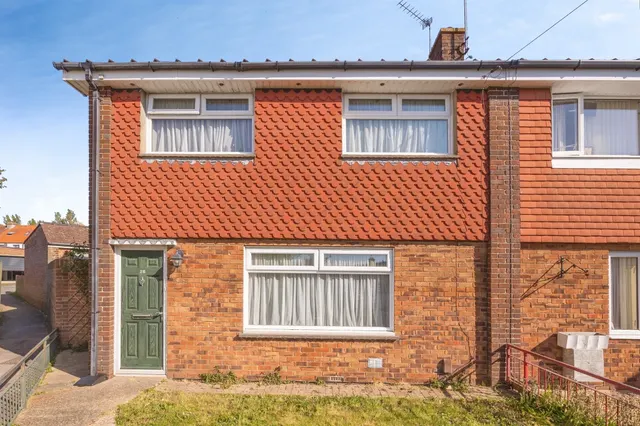 Seaway Crescent, SOUTHSEA, photo 1