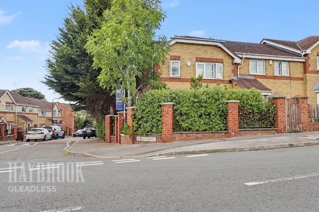 Queen Mary Road, Sheffield, photo 1