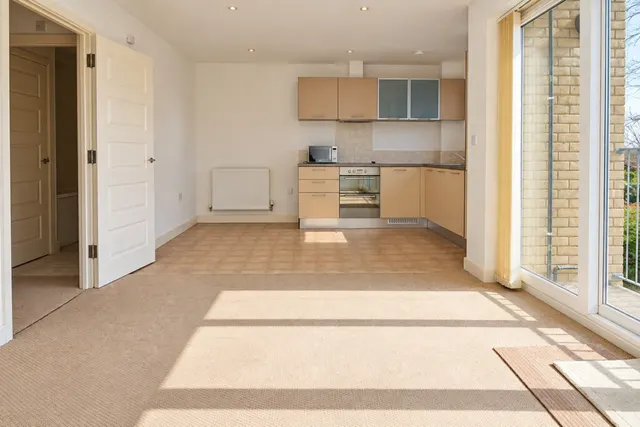 Wesley Court, Cambridge, CB4, photo 2