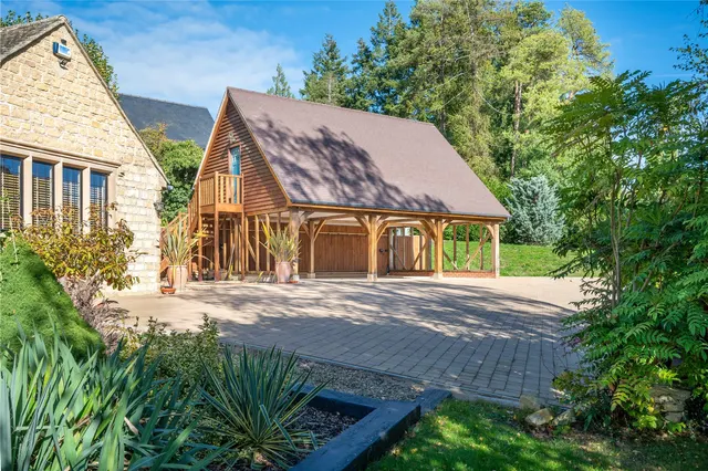 Photo 3 — Woodstock Road, Charlbury, Chipping Norton, Oxfordshire, OX7 3ET