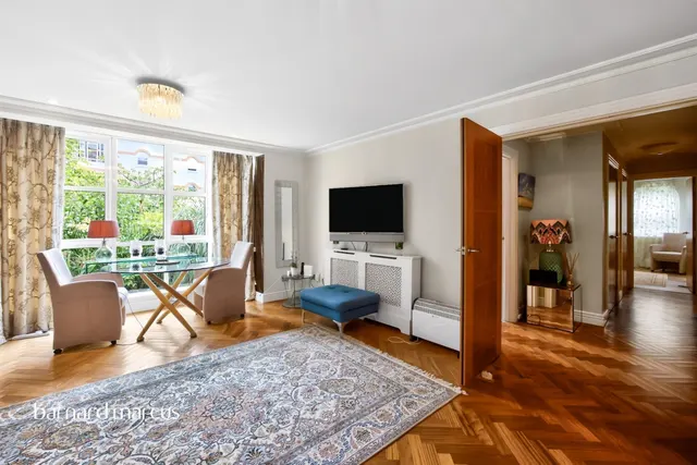 Oriel Drive, Barnes, London, photo 1