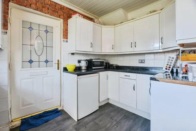 Carisbrooke Avenue, Middlesbrough, TS3, photo 2