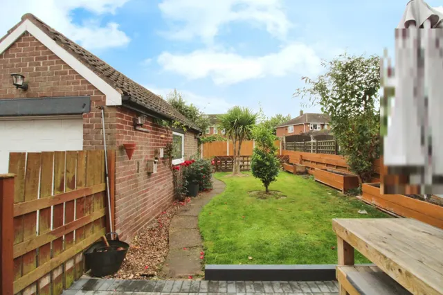 Grange Road, Rotherham, S60, photo 3