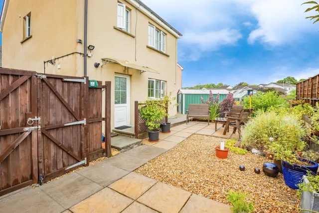 Clos Yr Afon AMMANFORD, SA18, photo 3