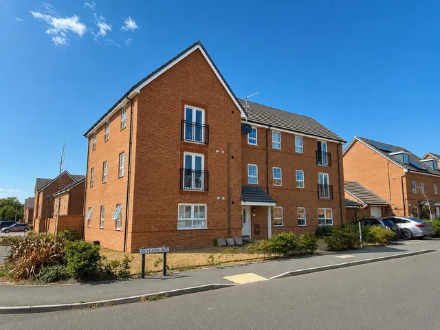 Skylark Avenue, Peacehaven, photo 1