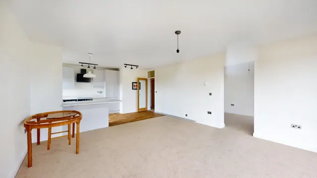 Hartslock Court, Shooters Hill, RG8, photo 3