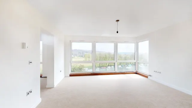 Hartslock Court, Shooters Hill, RG8, photo 1