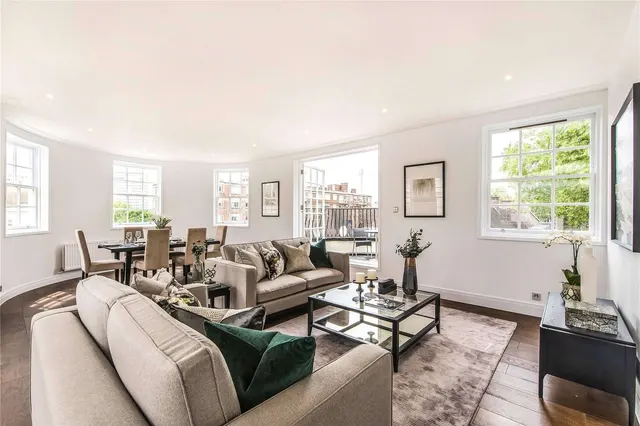 Gloucester Square, London, W2 2TW, photo 1