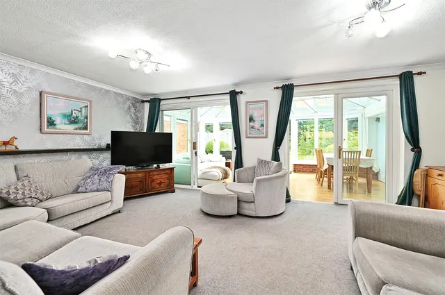 Photo 3 — Bramshott Drive, Hook, Hampshire, RG27 9EY