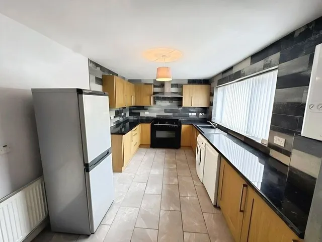 Photo 2 — Old Hexthorpe, Doncaster, South Yorkshire, DN4