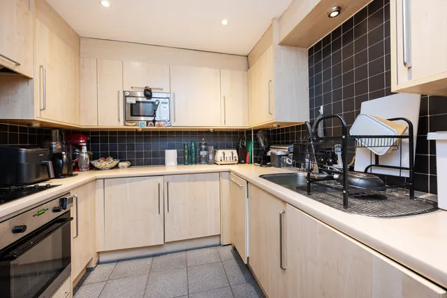 Photo 3 — Flat 6, Angel Southside, 1 Owen Street, London