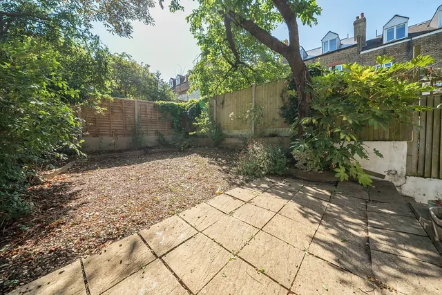 Photo 3 — Deerhurst Road, Streatham Common, London, SW16