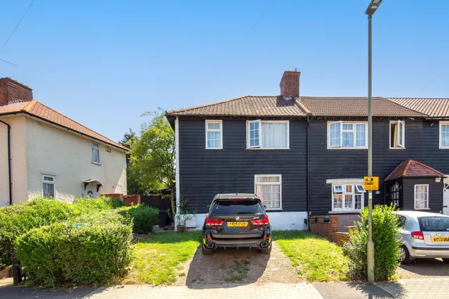 Fortescue Road, Edgware, HA8, photo 1