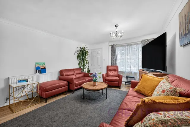 Tunnel Avenue, London, SE10, photo 1