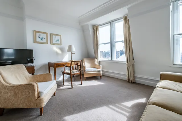 Photo 2 — Knightsbridge, London, SW1X