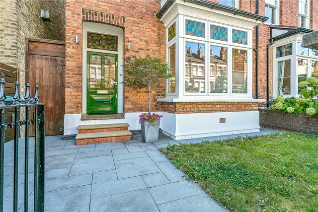 Photo 3 — Claremont Road, London, N6