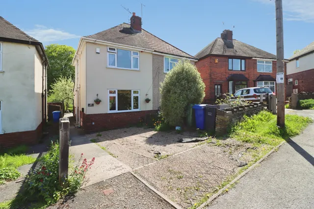 Clarkson Avenue, Chesterfield, photo 1