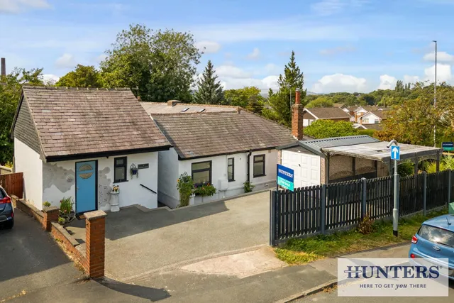 Green Lane, Yeadon, LS19, photo 1