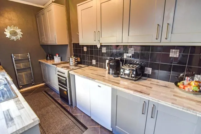 George Street, Sutton-in-Ashfield, NG17, photo 3