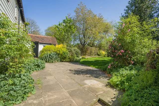 Photo 2 — Wilkins Green, Smallford, St. Albans, Hertfordshire, AL4 0HG