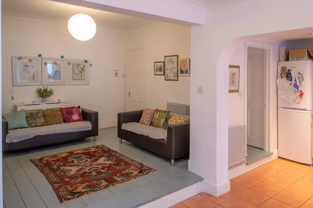Photo 3 — Room 3, 12 St. Pauls Street North, Cheltenham, GL50 4AQ