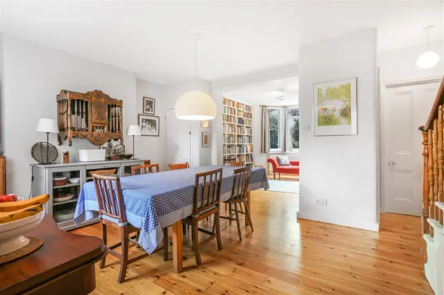 Celia Road, London, photo 1