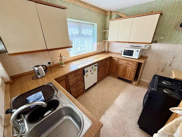 Photo 3 — Kylemilne Way, Stourport-on-Severn, Worcestershire, DY13 9NA