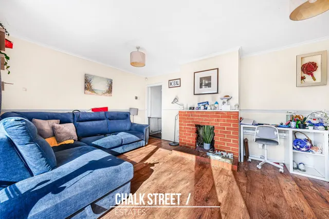 Penrith Crescent, Rainham, RM13, photo 3