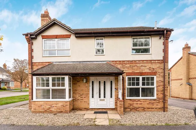 Bowland Drive, Emerson Valley, MK4, photo 1