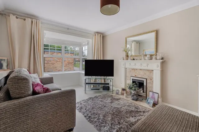 Bowland Drive, Emerson Valley, MK4, photo 2