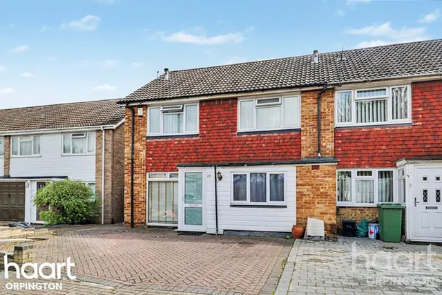 3 bedroom house, Tilbury Close, Orpington, BR5