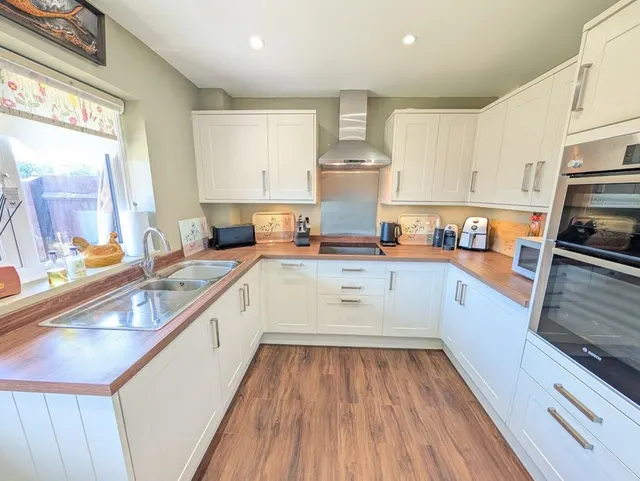 Courville Close, Alveston, Bristol, photo 1