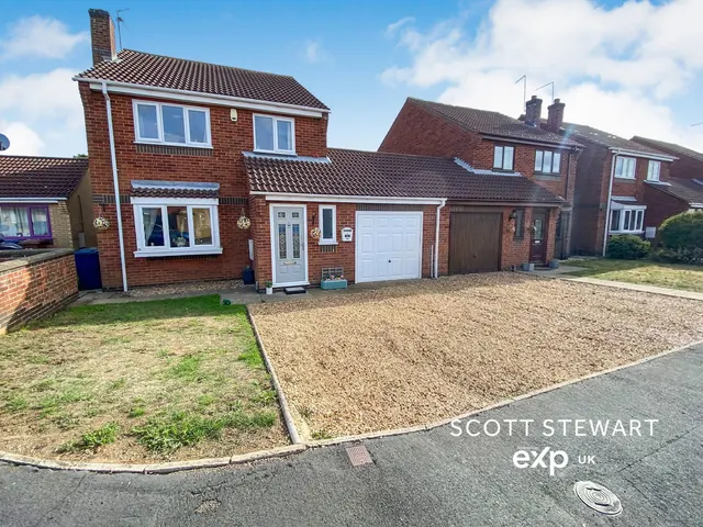 Sandpiper Close, Whittlesey, PE7, photo 1